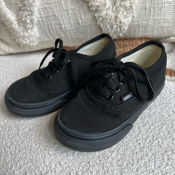 Vans toddler Old Skool Shoe - Picture 2 of 4